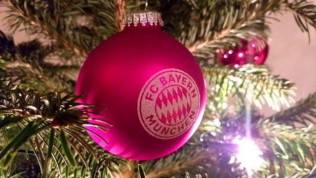 詹姆斯和东 詹姆斯和东